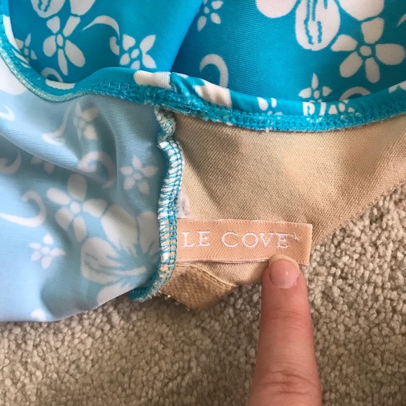 Le Cove Swimsuit - Picture 2 of 2